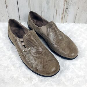 Walking Cradles Leather Loafers Size 7